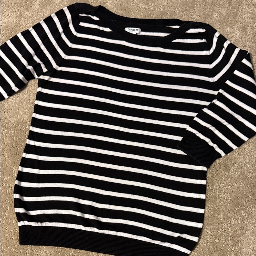 Old Navy Classic Black and White Striped Sweater
